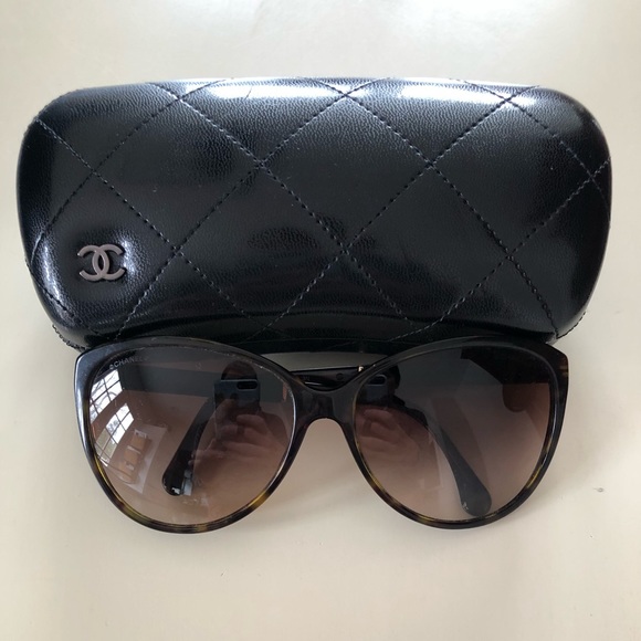 CHANEL Accessories - Chanel sunglasses